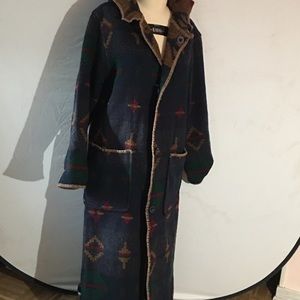 Southwestern design long coat. NWT  women SZ lg